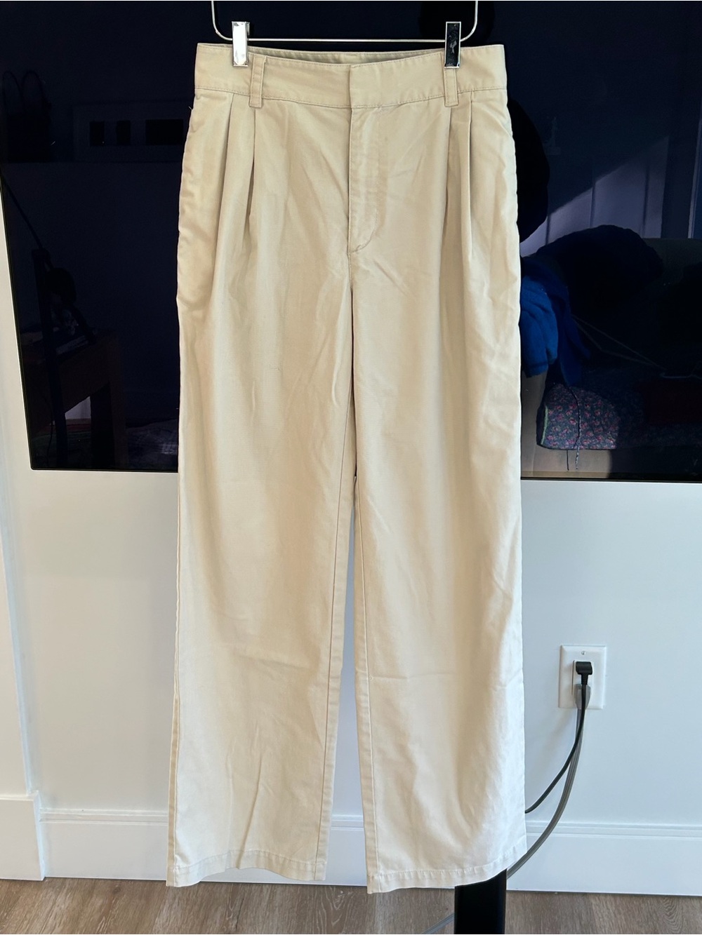 TNA Straight Leg Pants in Light Beige